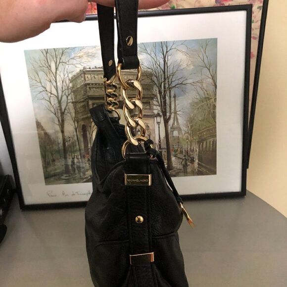 Michael Kors Black Shoulder Bag - Picture 6 of 16